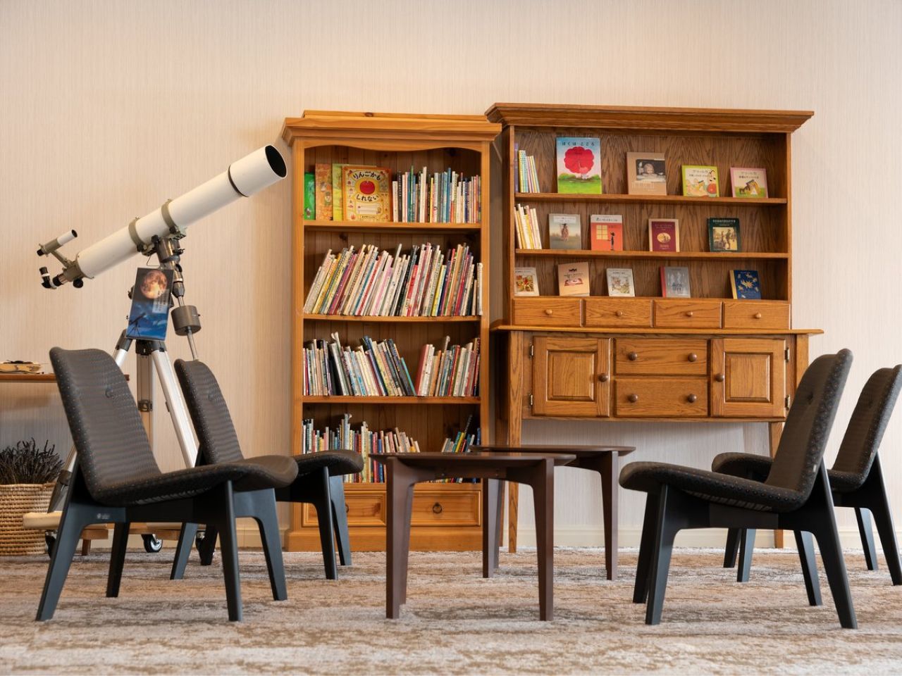 絵本以外におもちゃ等もご用意