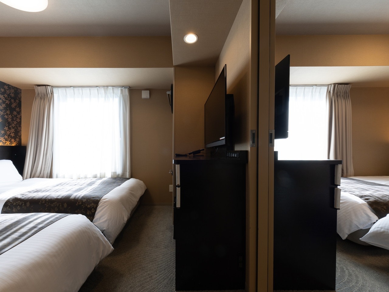 コネクティングルーム