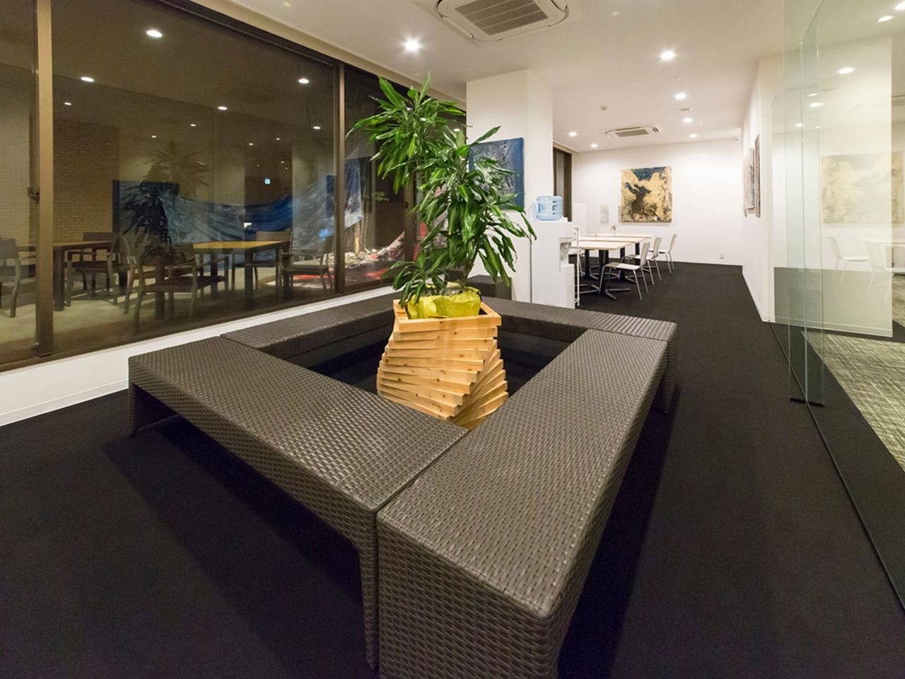 ラウンジも複数ございます（画像はチャットラウンジ）