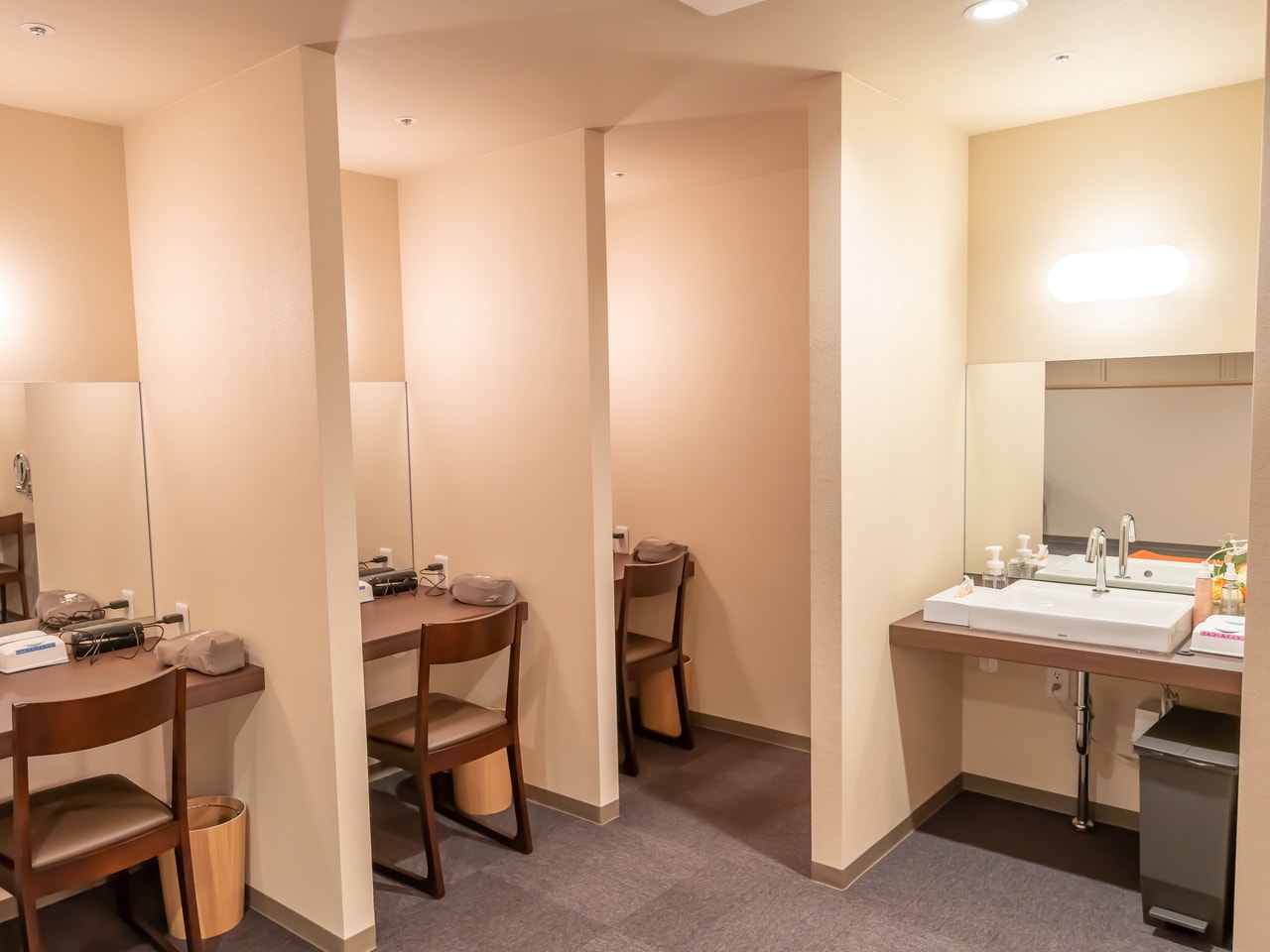 らうんじブース