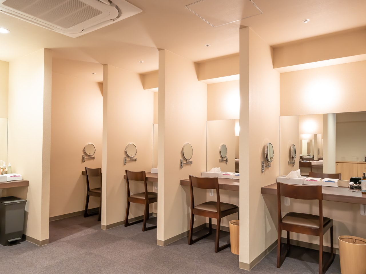 らうんじブース