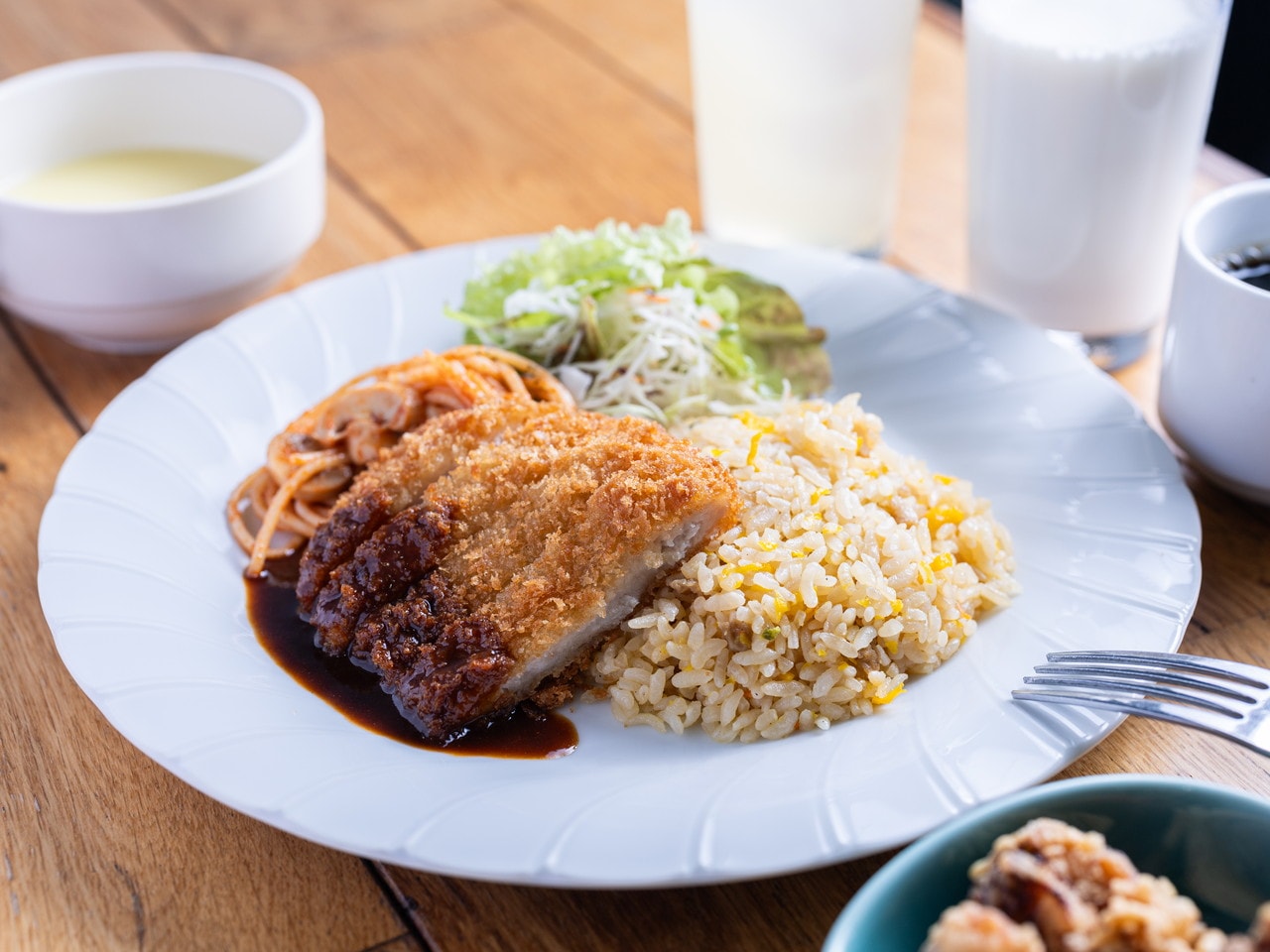 盛り付け例（トルコライス）