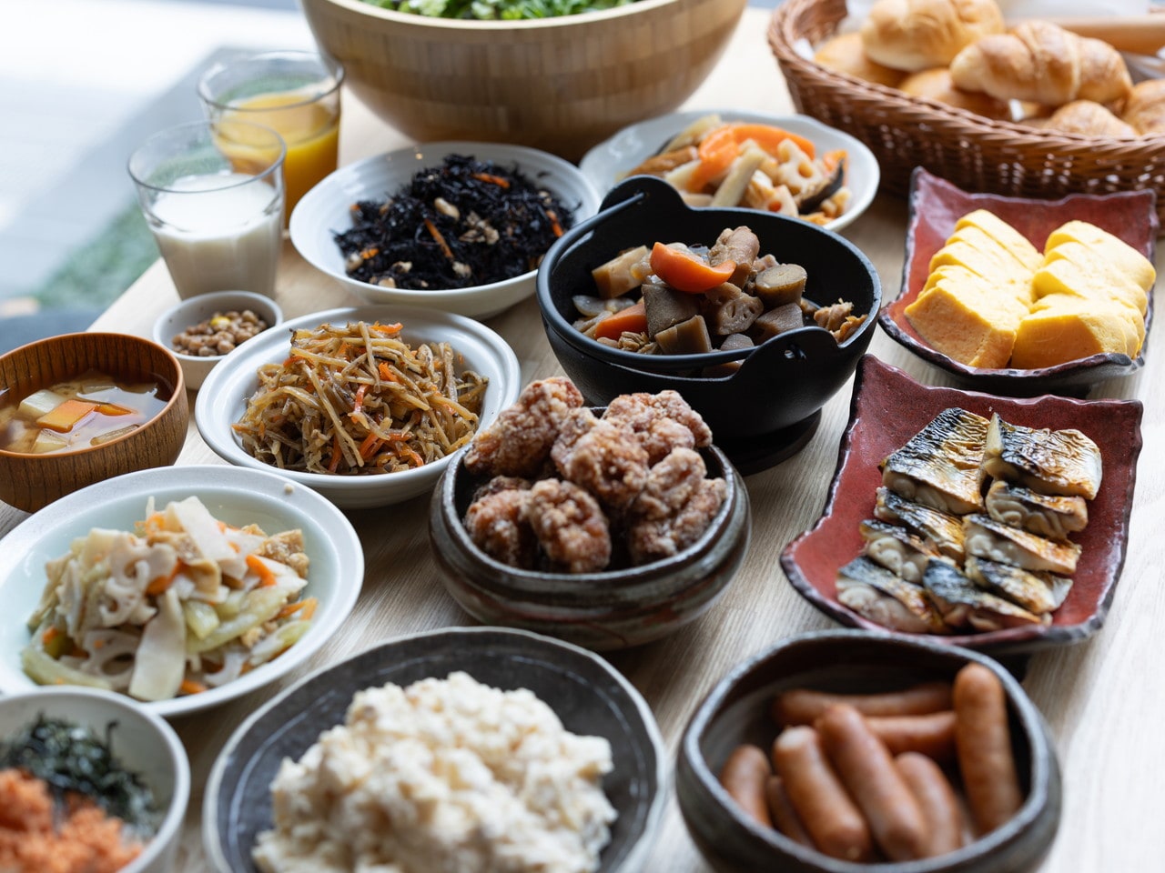 朝食バイキング 豊富なメニューを取りそろえております。
