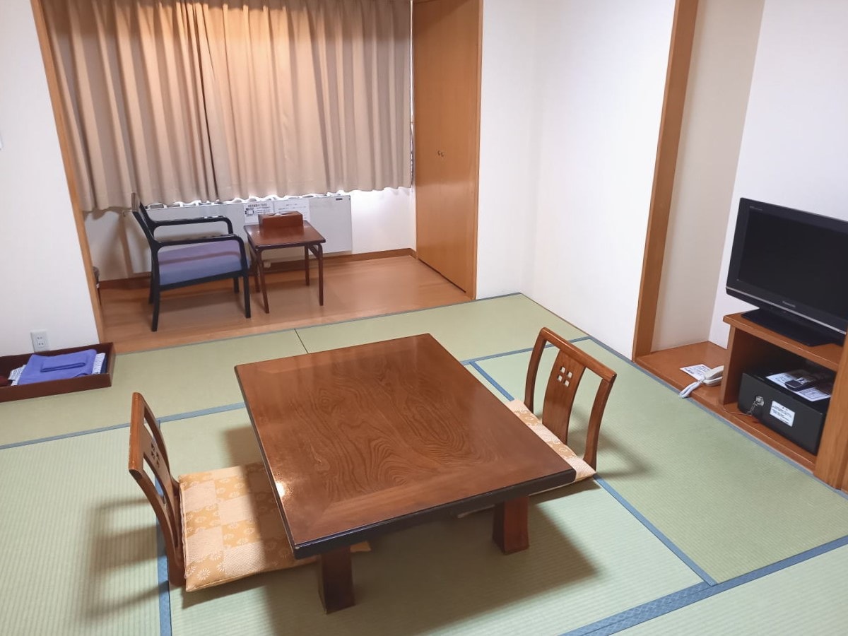 和室【8畳】