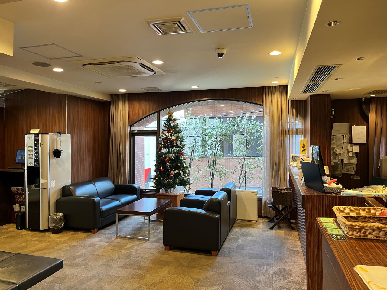 ロビーでほっとひと息。ゆったりお過ごしください