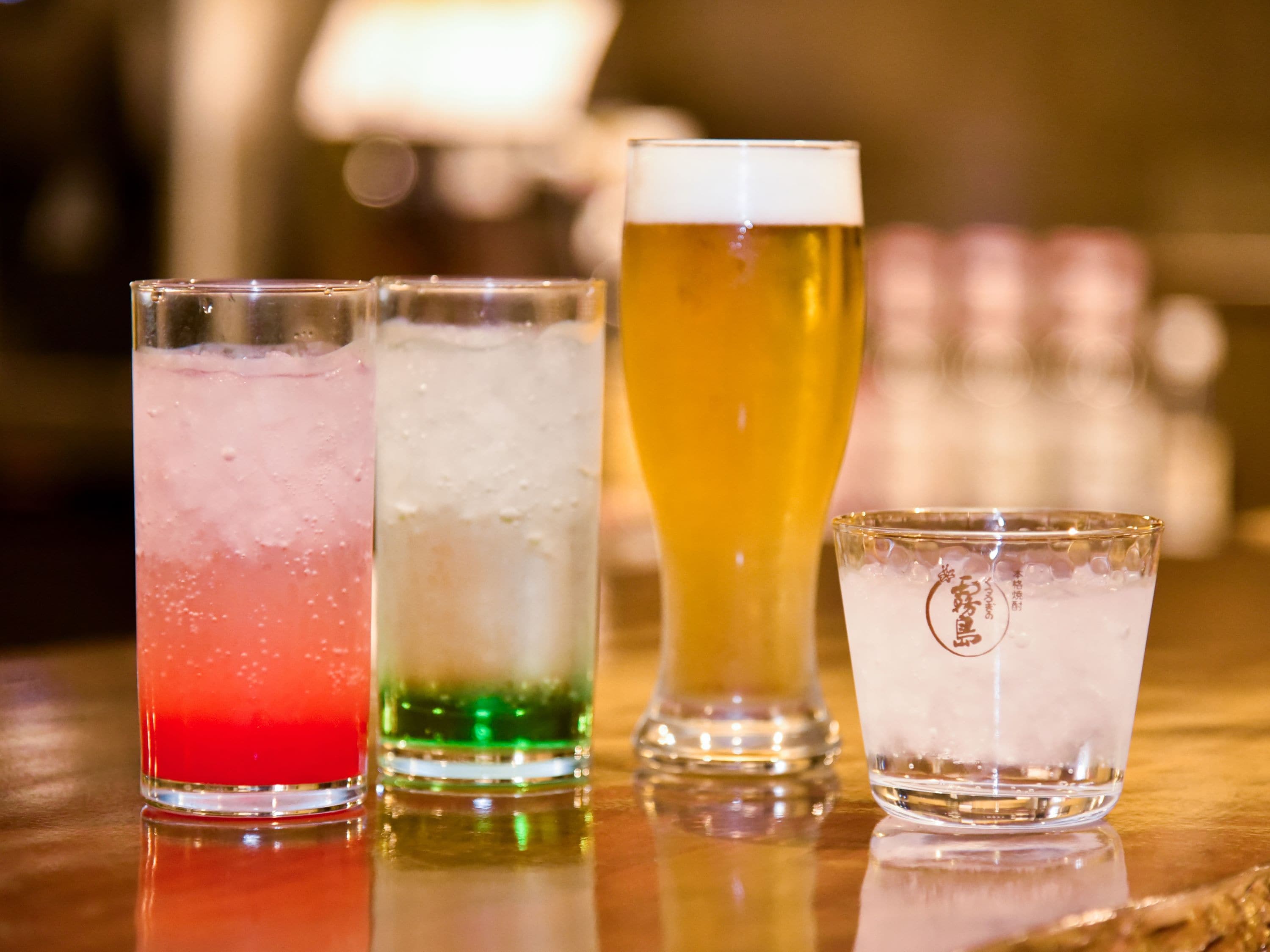 ソフトドリンク / コーヒー / ワイン / 焼酎 / 酎ハイ/生ビール等をご用意