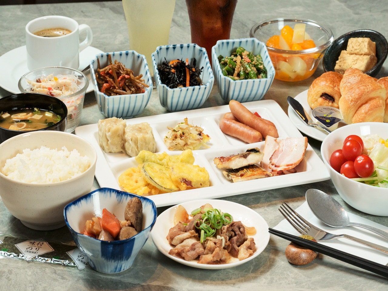 朝食ビュッフェ