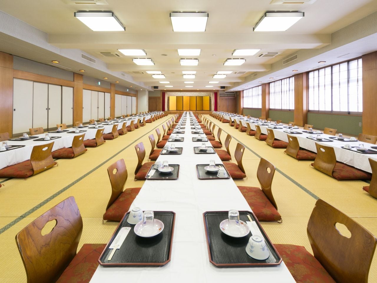 宴会場「鶴の間」3F