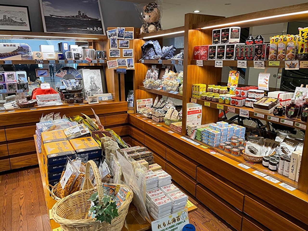 1階 土産物売場
