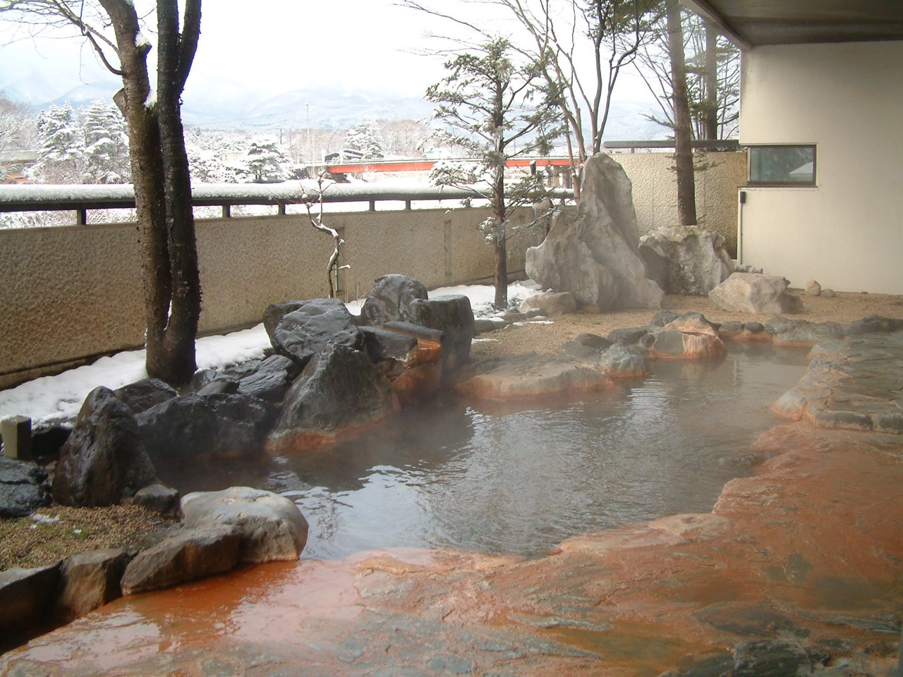 ご婦人絶景露天風呂 『浮楽々の湯』