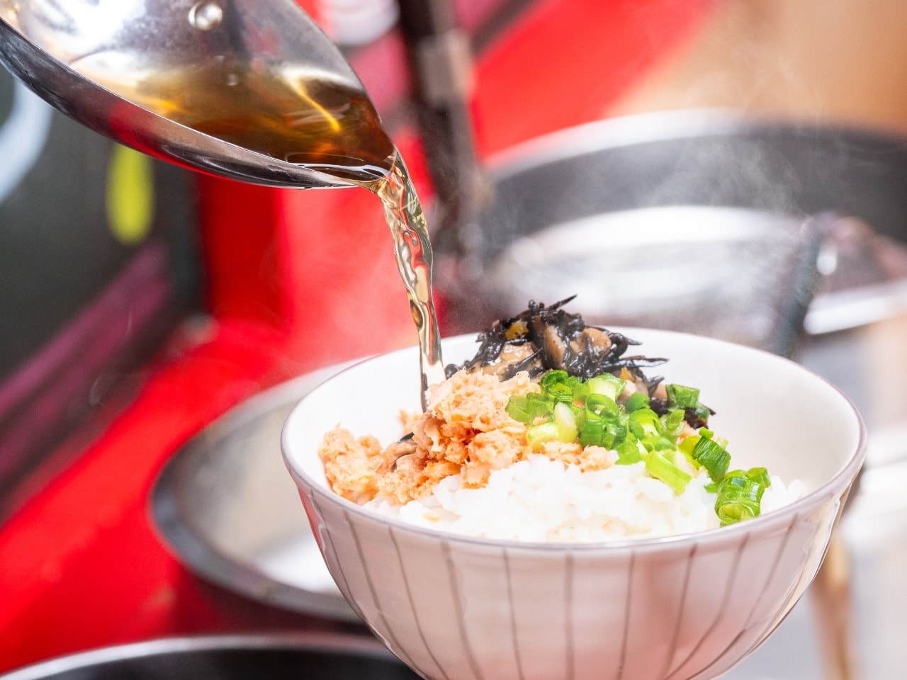 【和洋食ビュッフェ】 あたたかいお出しをかけて薬味とご一緒にお召し上がりください
