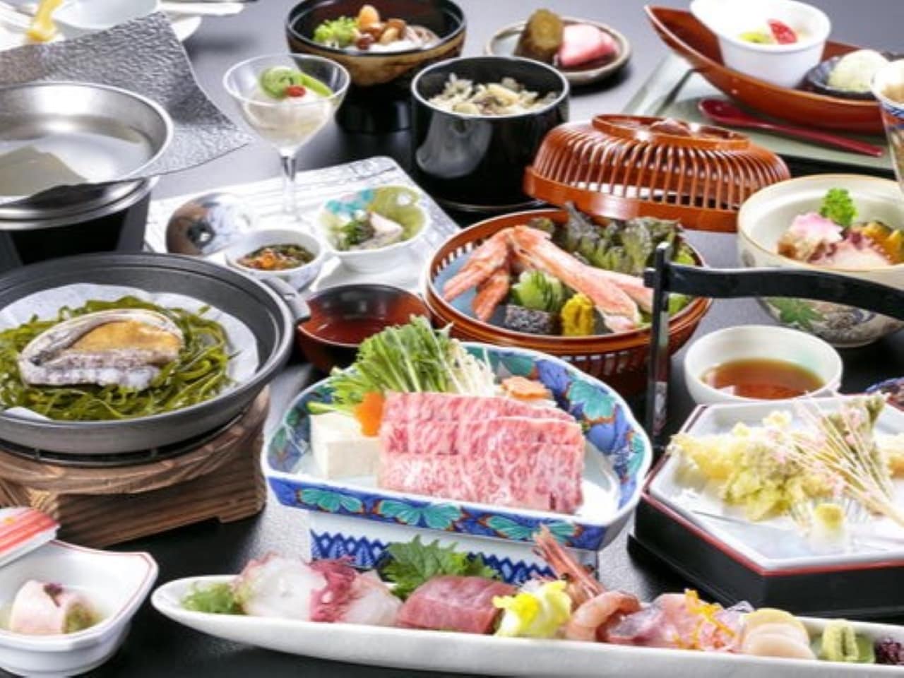 料理～ふるさとの山海の幸をふんだんに～
