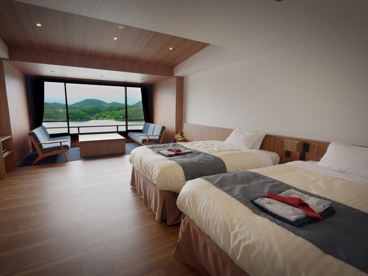 【Renewal Room】高層階 レイクビューツイン