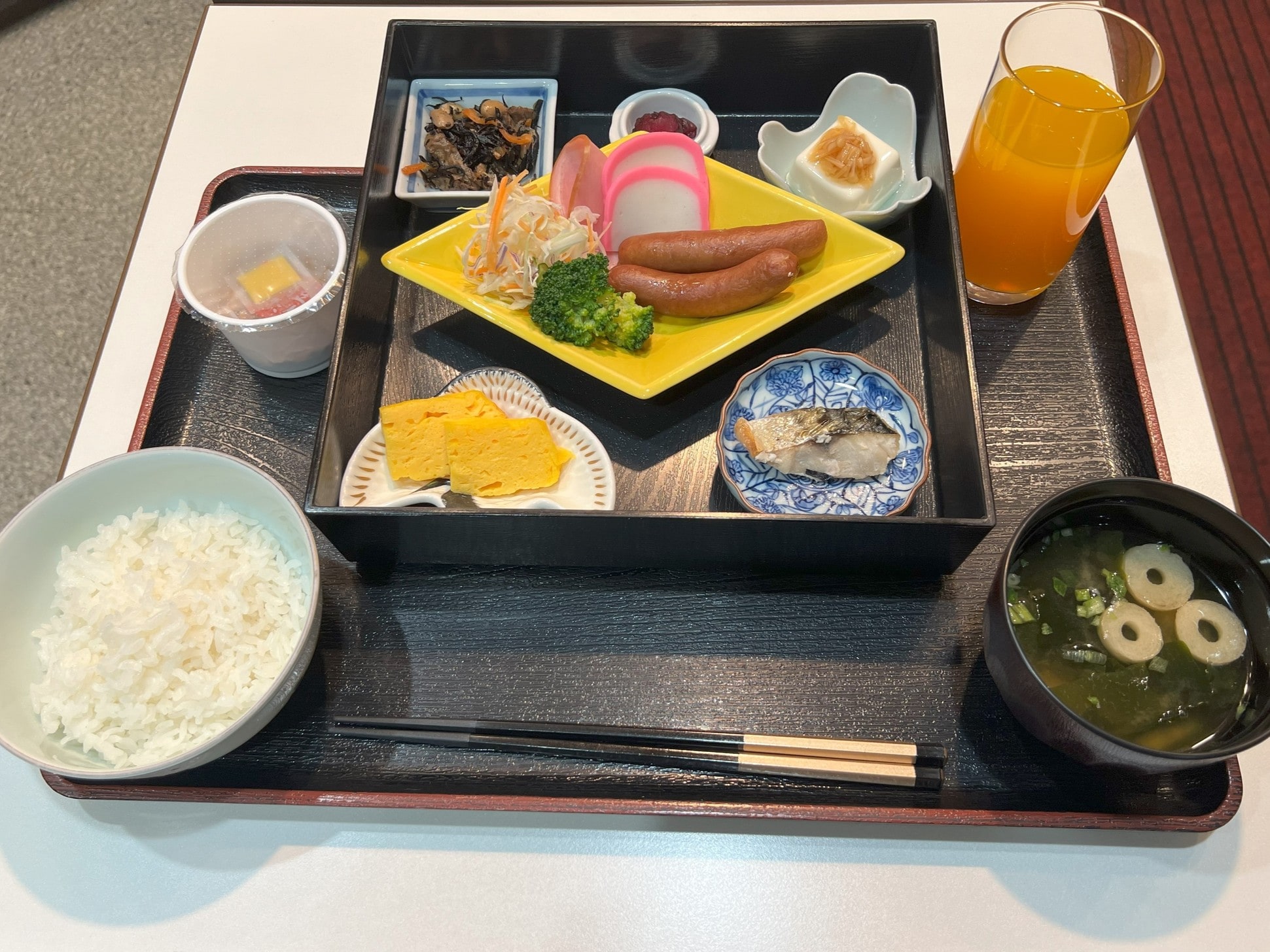 朝食「松花堂和膳」