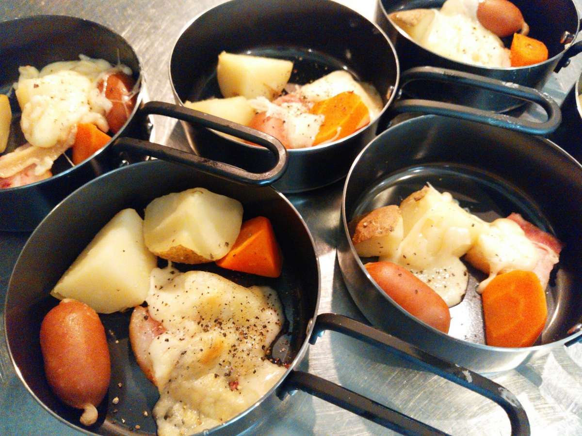 花畑牧場の熱々ラクレットチーズ