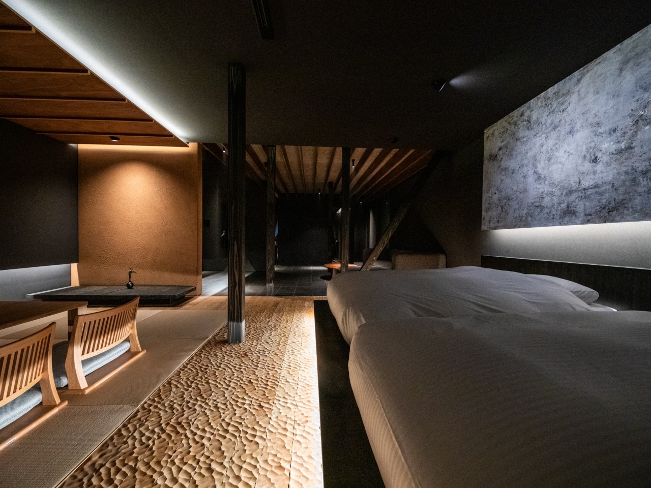 ロイヤルスイート104平米（定員：2～5名）