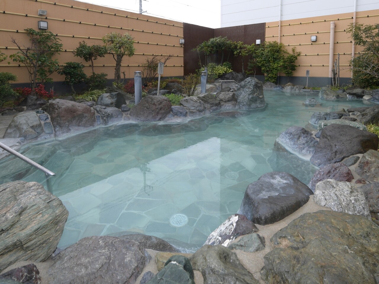 大浴場・「岩風呂」