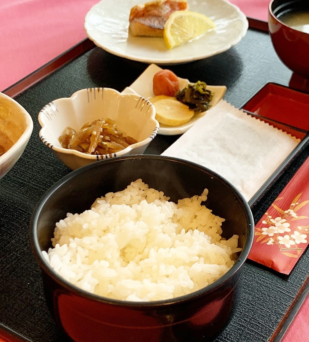 朝食