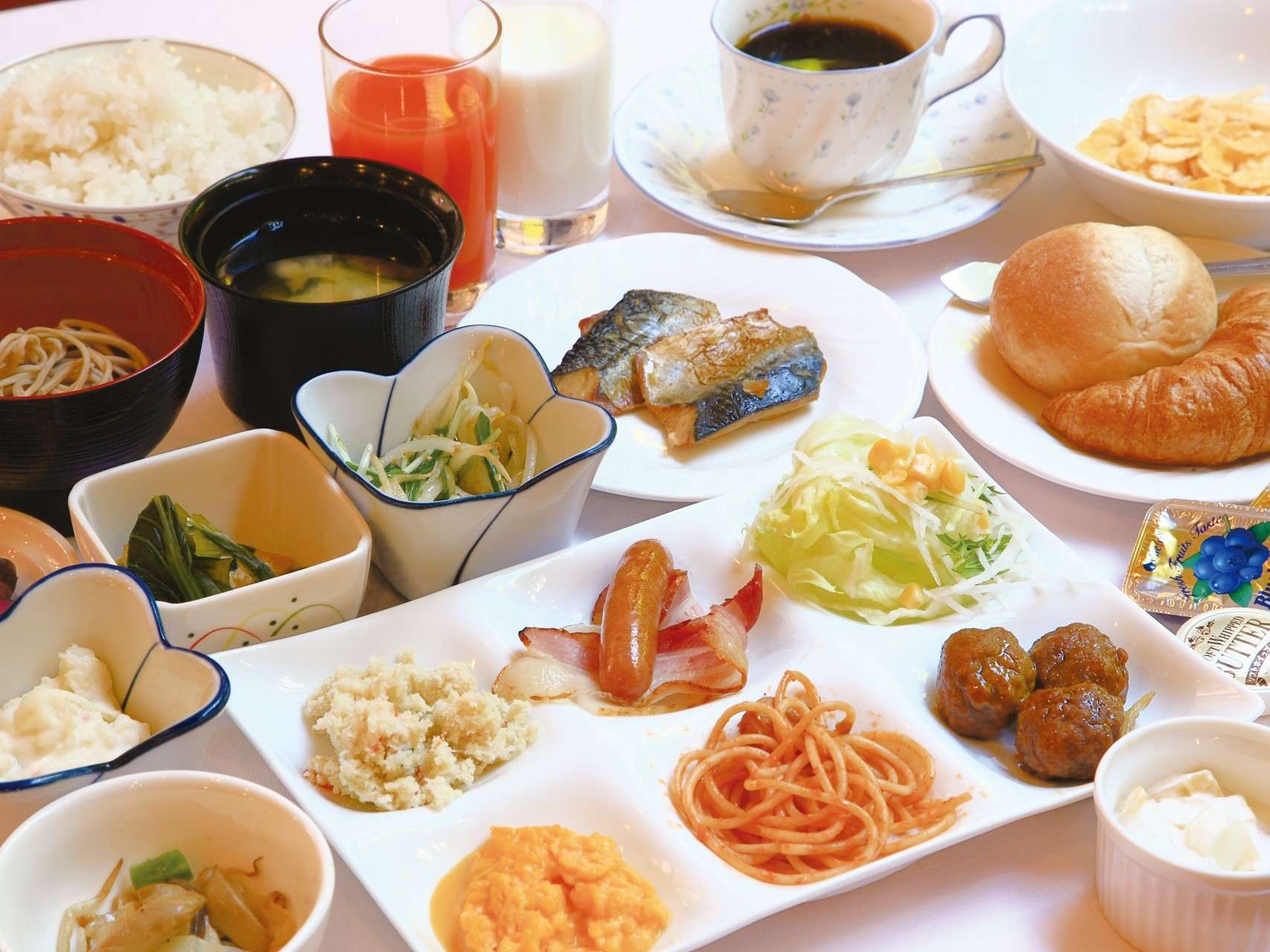 全プラン無料朝食バイキング付！