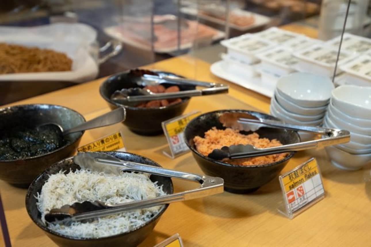 朝食バイキング