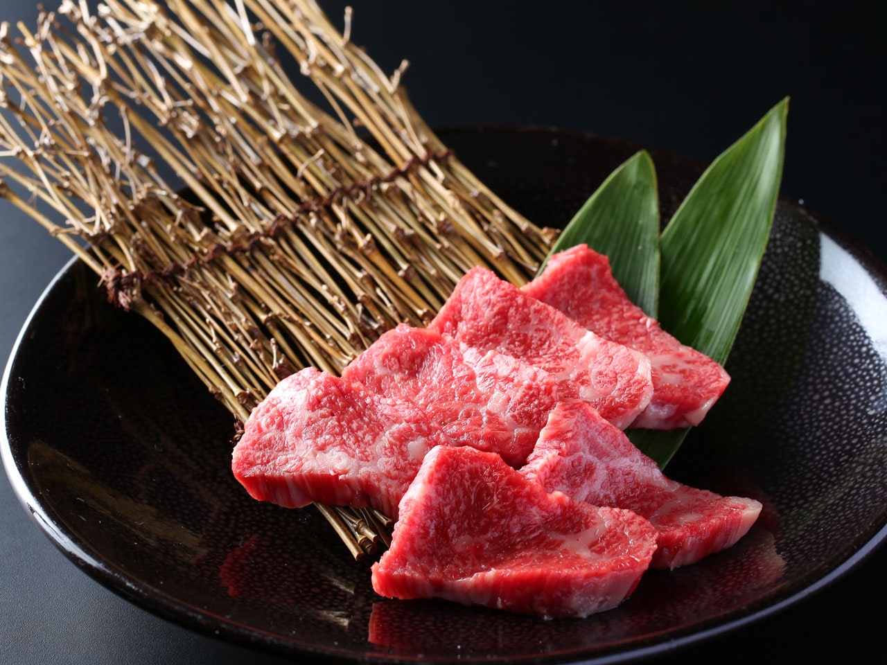りんごで育った信州牛のカルビは脂も美味しい