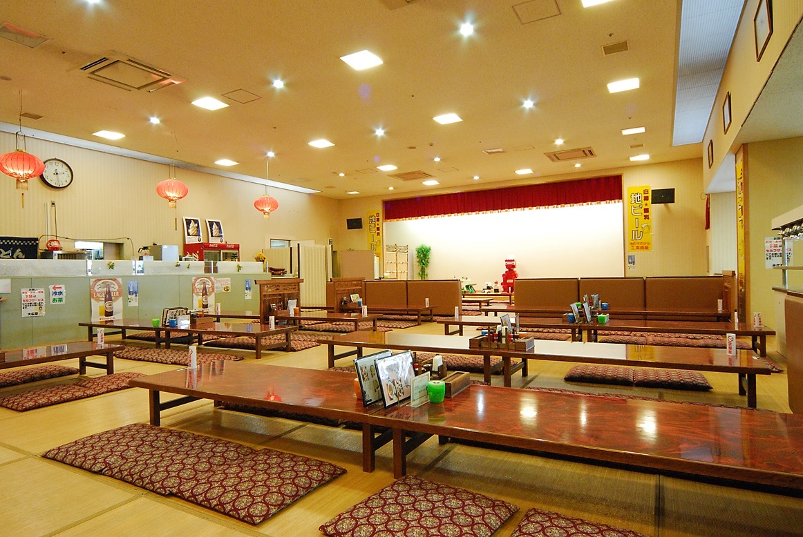 会場