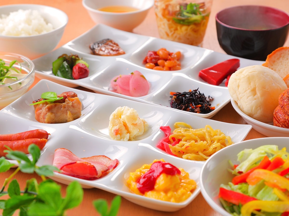 朝食バイキング 和洋どちらでも好きなだけ