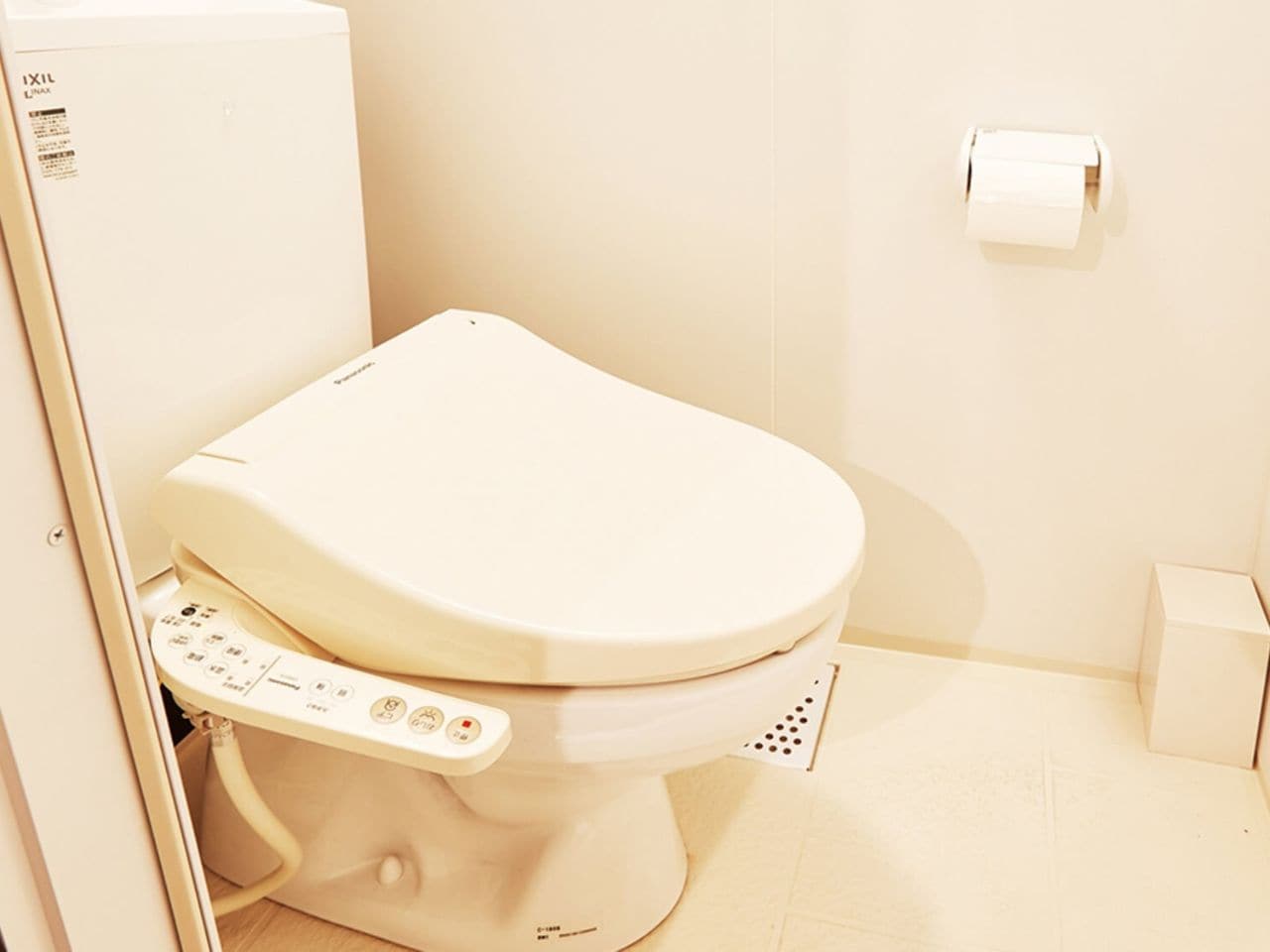 【男性専用キャビン】共用シャワー・トイレ
