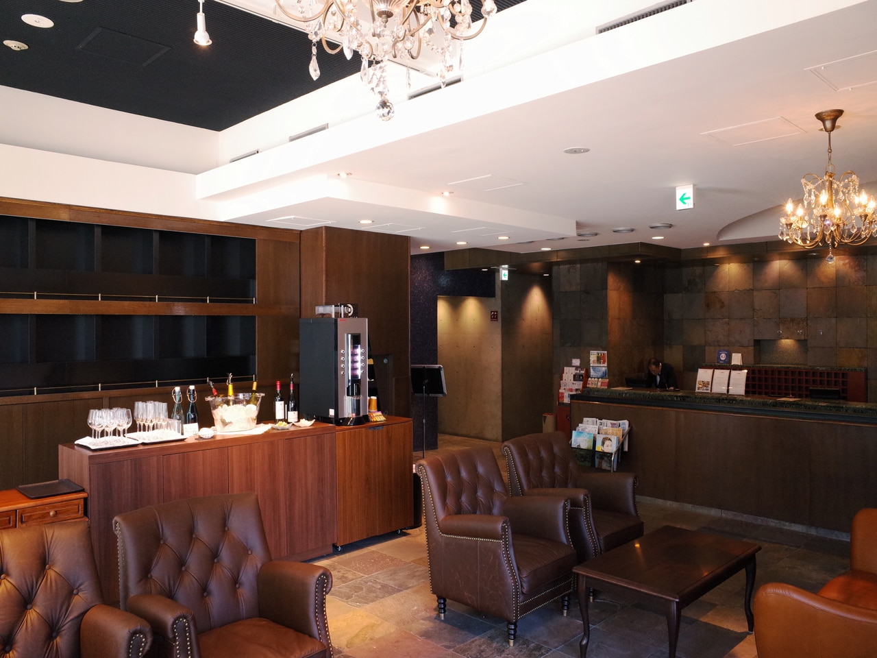 定員が多くないため人が集まりにくく、またシックな雰囲気の会場はゆっくりとした時間を過ごすのに最適です。