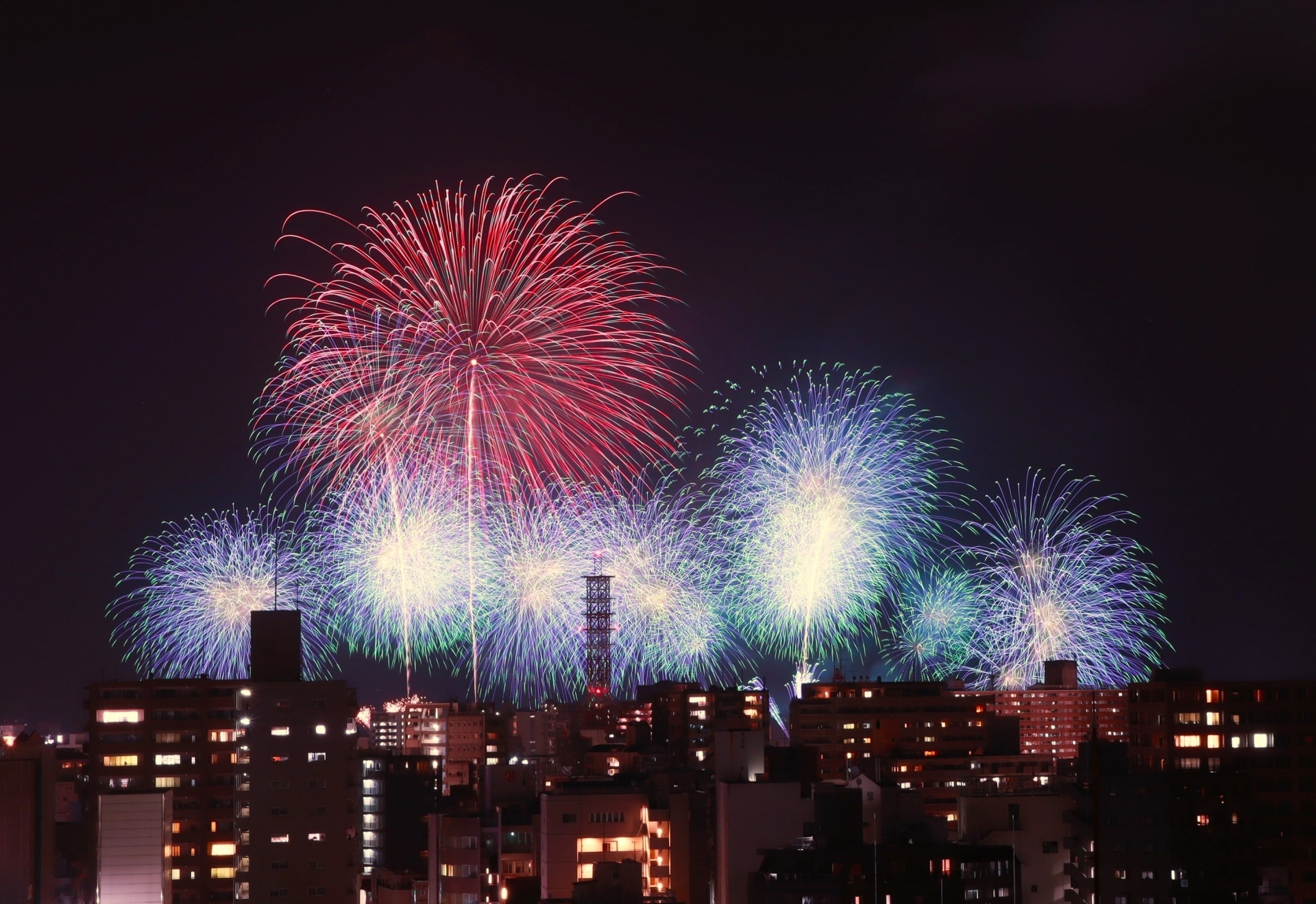 8月イベント情報【第23回かごしま錦江湾サマーナイト花火大会】