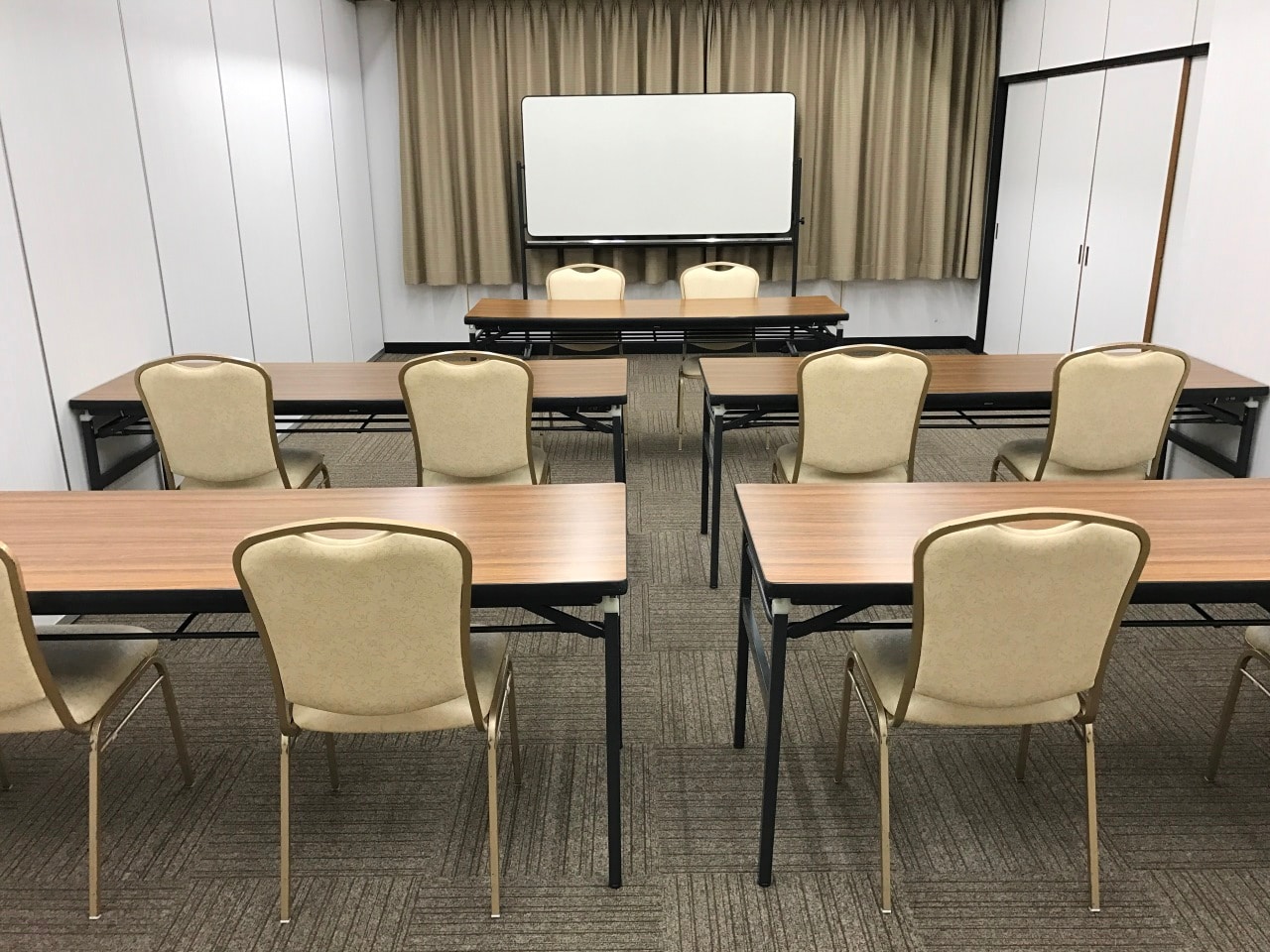 会議室1