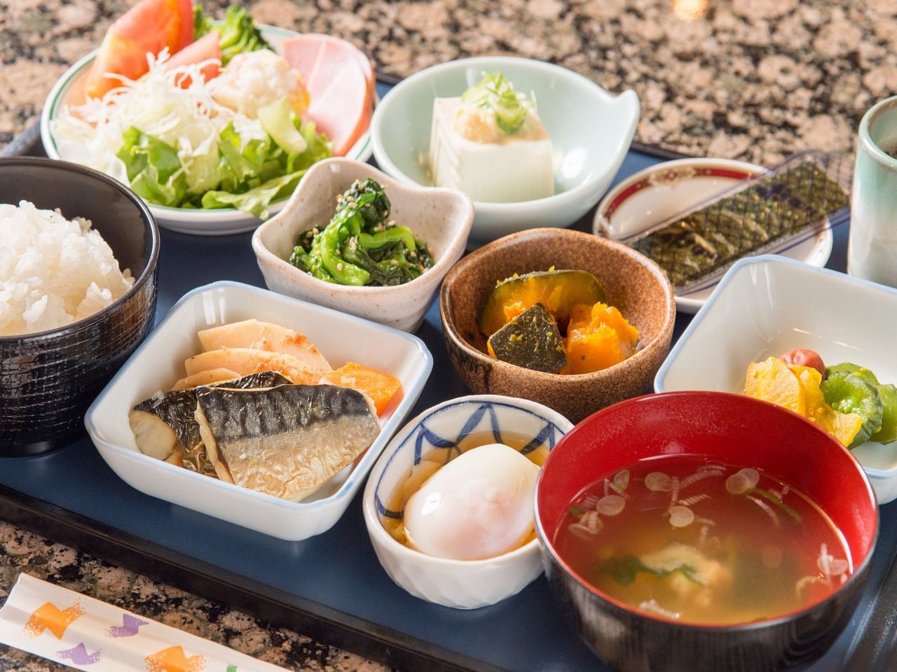 「グランドホスト」和食盛り付けイメージ