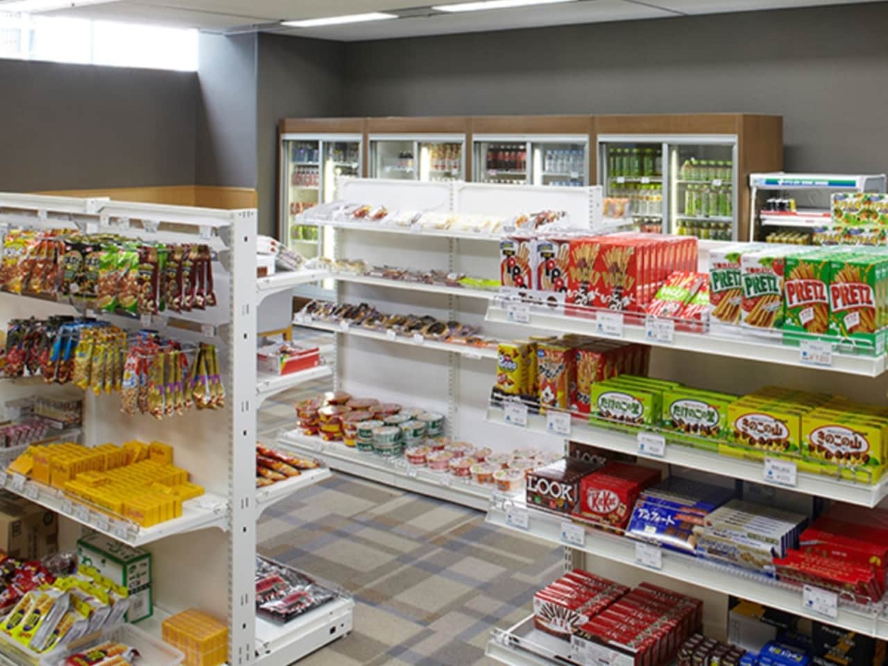 売店 イートインスペースもございます。