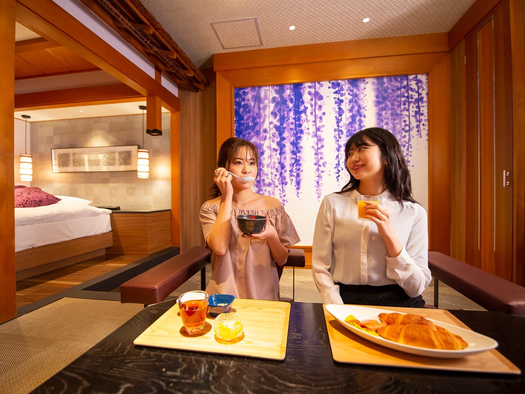 豊富なルームサービスで女子会も
