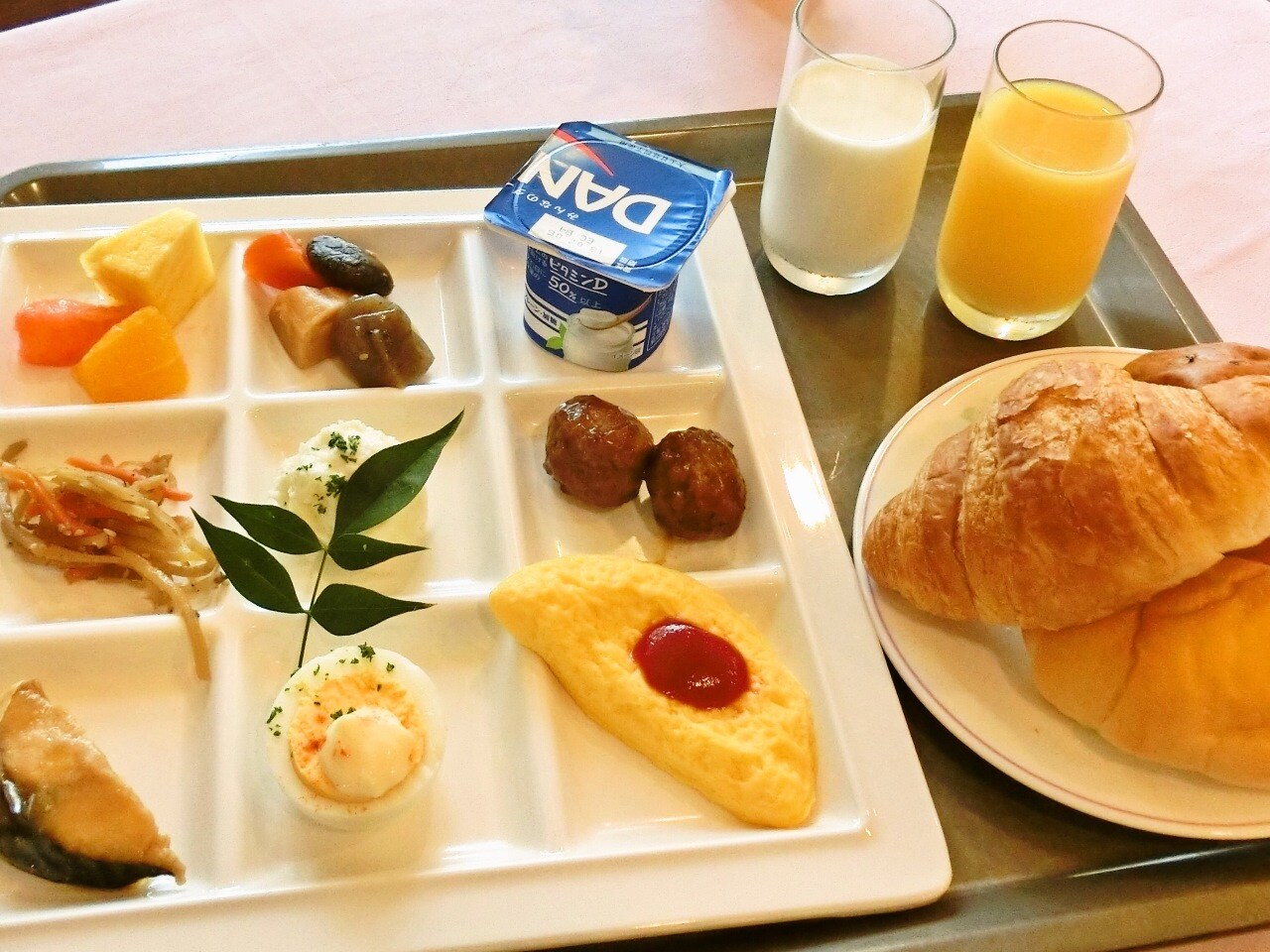 朝食
