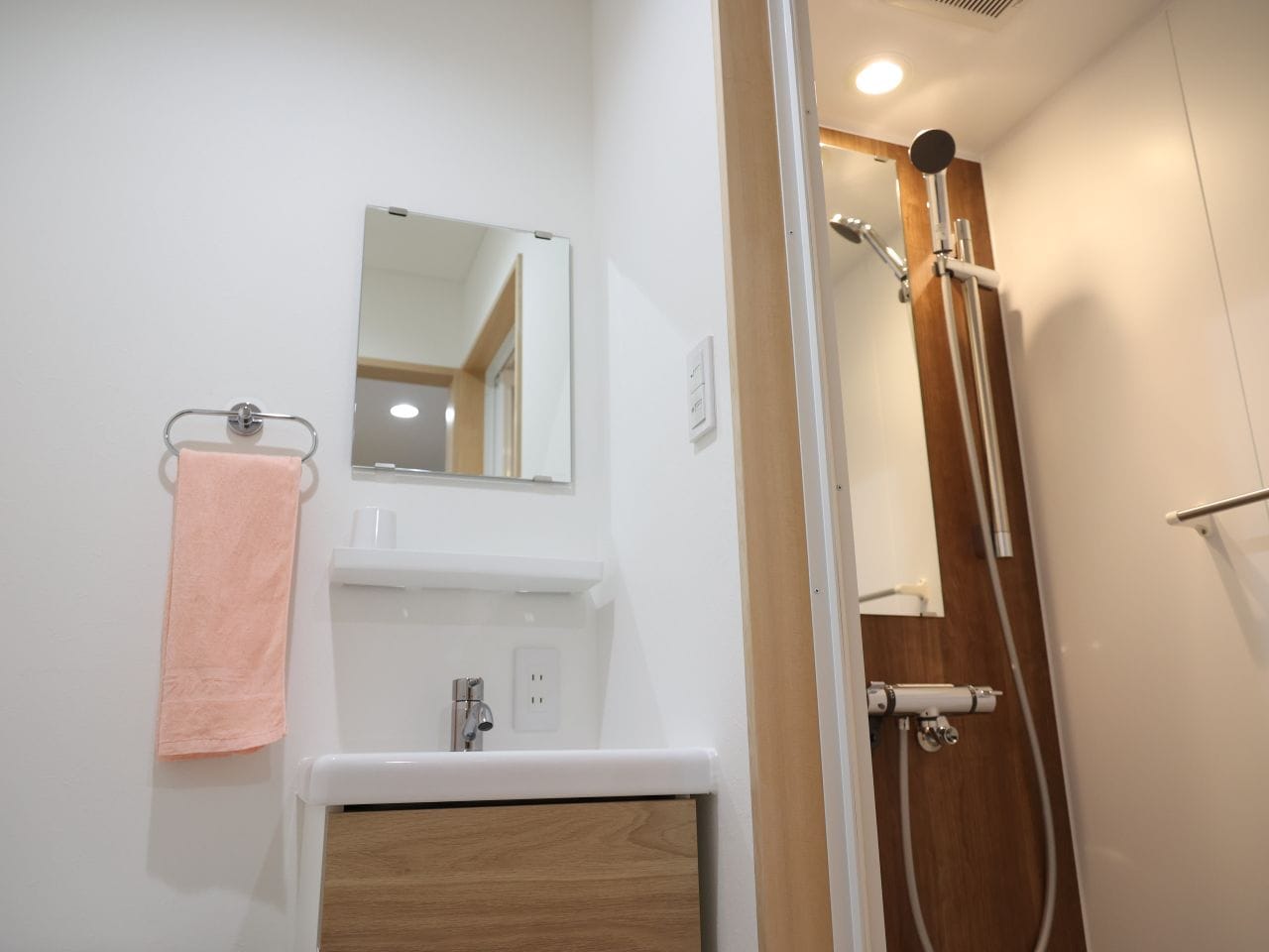 シャワールーム