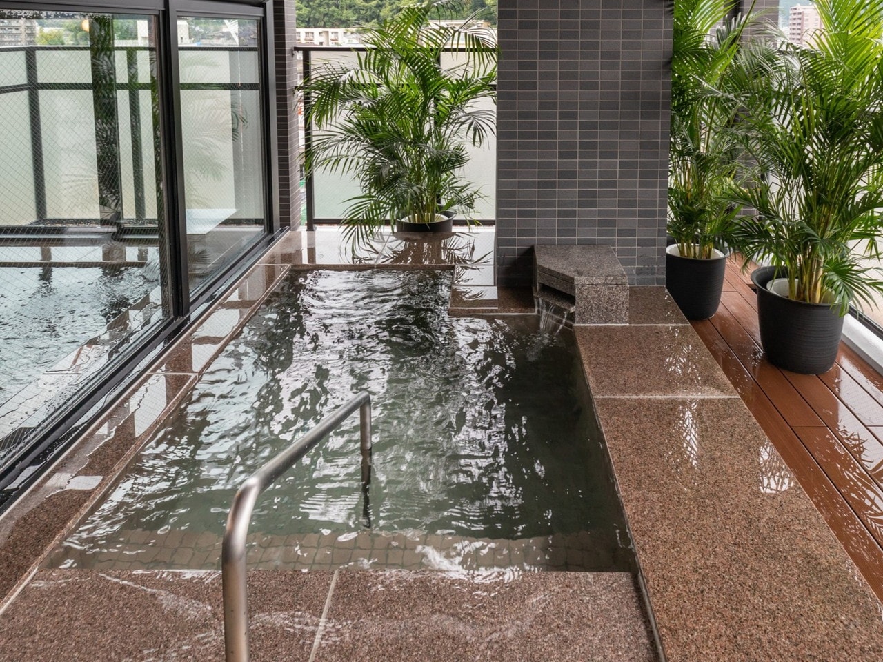 女湯露天