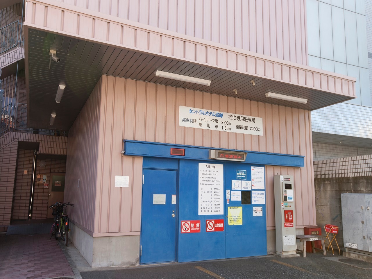 立体駐車場（宿泊者専用）