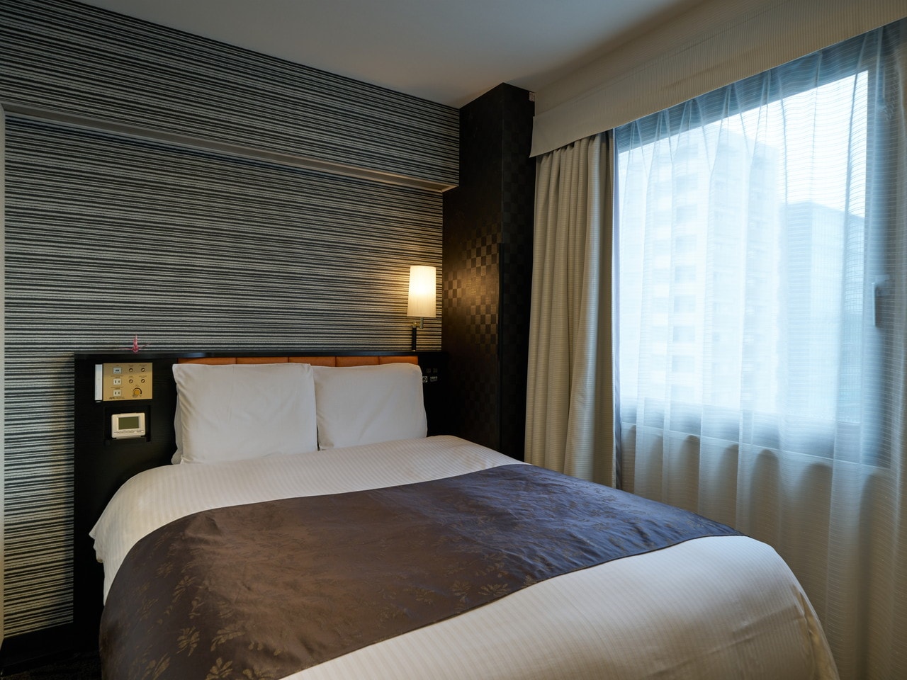 クィーンベッドルーム