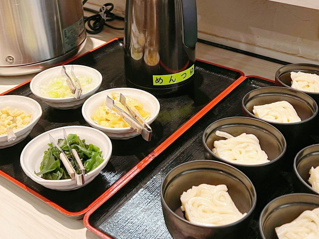 体験型のしゃぶしゃぶ、うどん、そばなどもご用意しております。