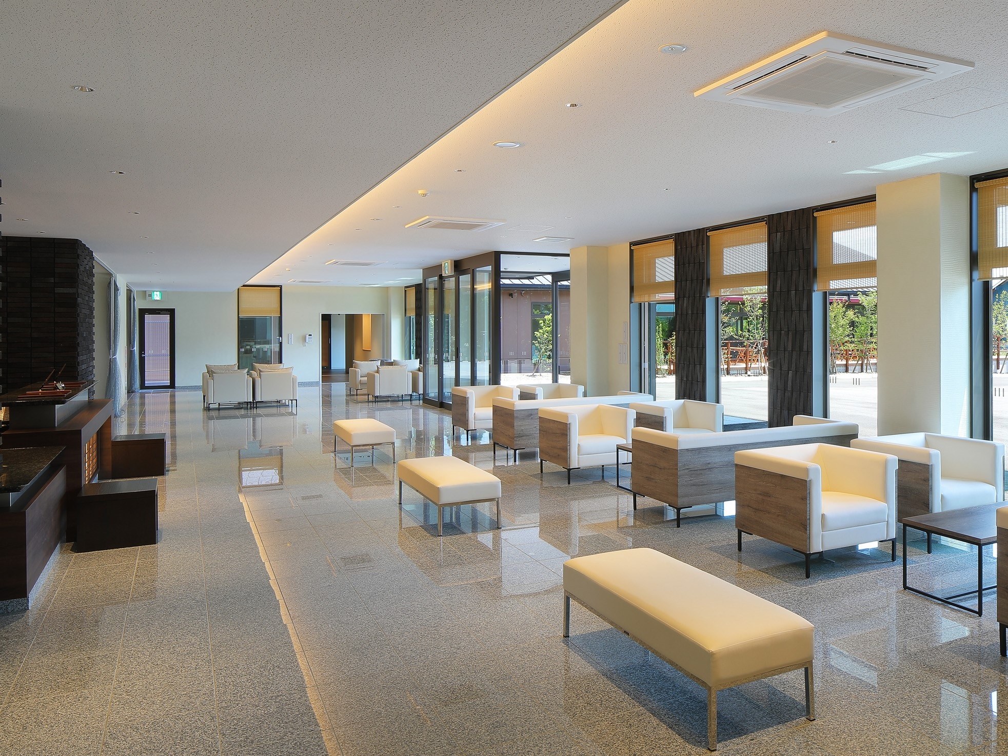 ロビー・ラウンジ