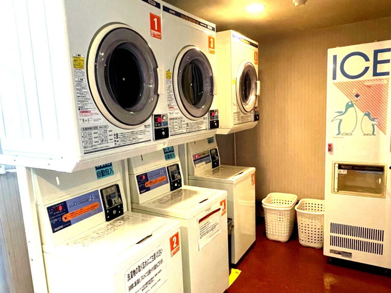 コインランドリー 5階にございます。長期滞在に最適です。