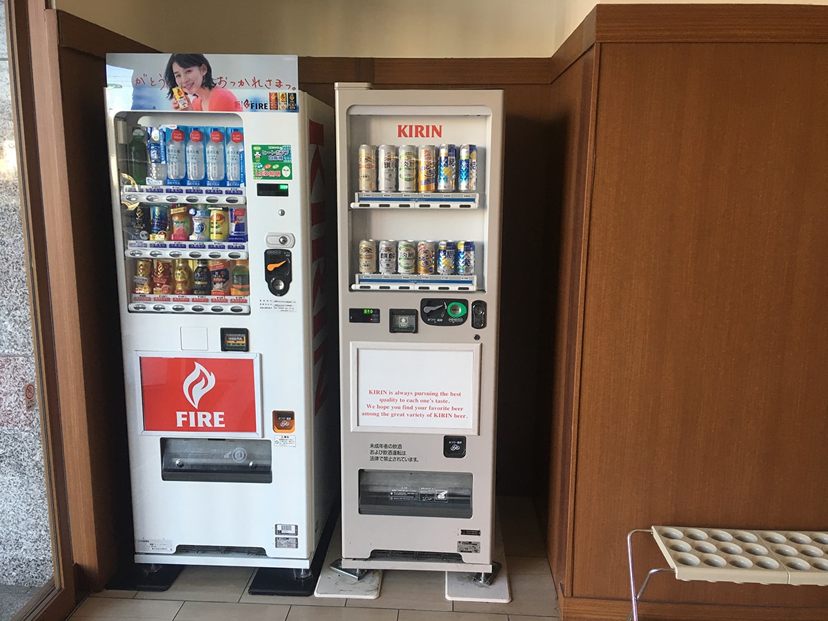 自動販売機 ソフトドリンク・アルコール