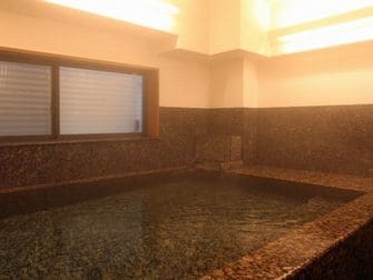 「朋泉の湯」