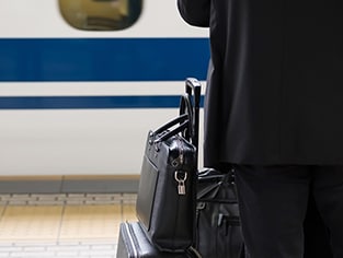 出張時の新幹線の予約・購入方法は？