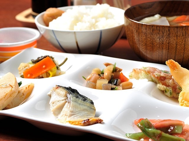朝食バイキング