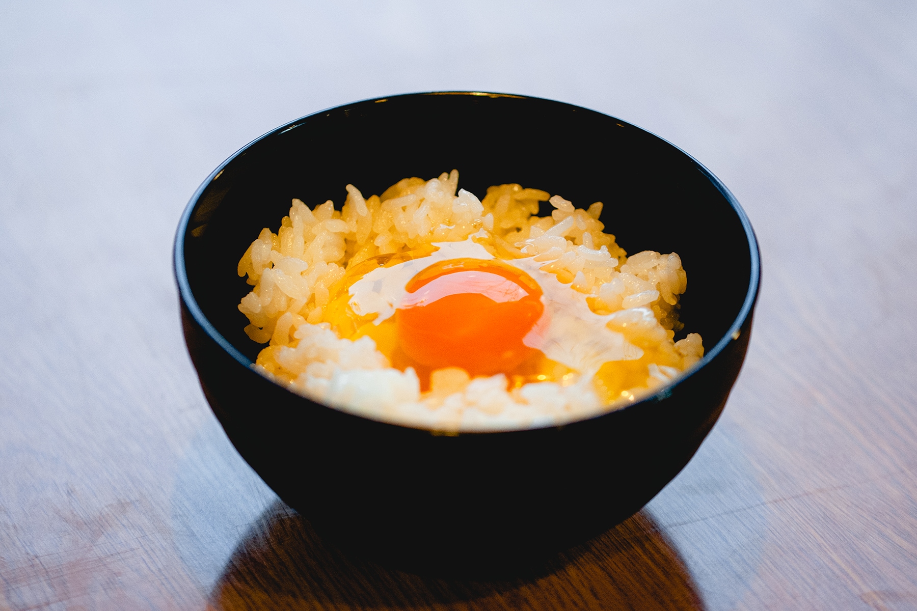 人気の卵がけご飯「味宝卵(みほうらん)」を使用