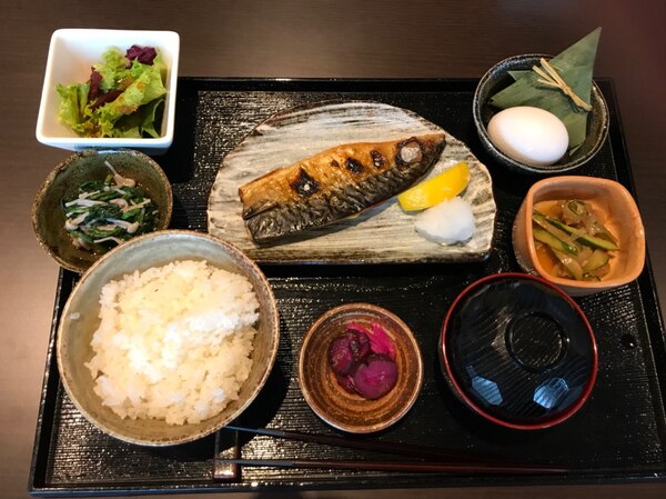 朝食